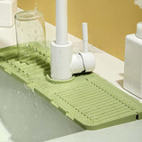 Silicone pad for sink faucet drip and splash prevention