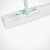 Floor mop for hands-free washing and squeezing