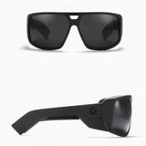 Sunglasses with retro design and dark lenses