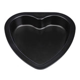 Heart-shaped non-stick cake mould for 1 kg cakes.