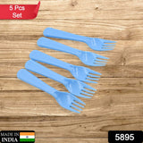 Premium plastic forks for kitchen, travel, and home, 5-piece set.